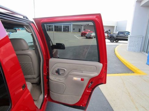 Used 1996 Chevrolet Tahoe 4WD image 22