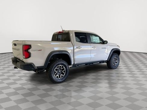 New 2026 Chevrolet Colorado ZR2 w/ Technology Package AWD/4WD image 15