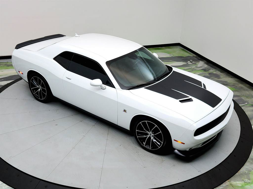 Used 2018 Dodge Challenger R/T Scat Pack RWD image 28