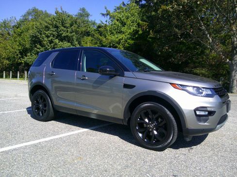Used 2018 Land Rover Discovery Sport HSE image 4