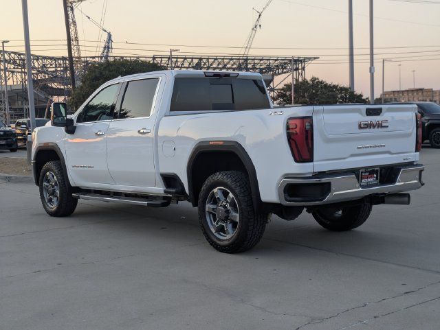 Used 2025 GMC Sierra 2500 SLT w/ SLT Convenience Package AWD/4WD image 8
