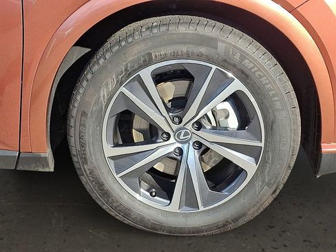 Used 2025 Lexus RX 350 Premium image 9