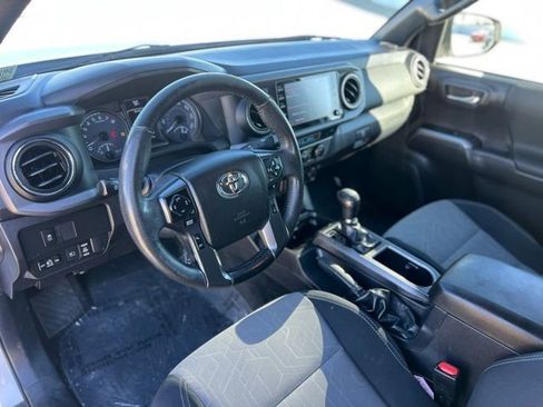 Used 2023 Toyota Tacoma TRD Sport image 14