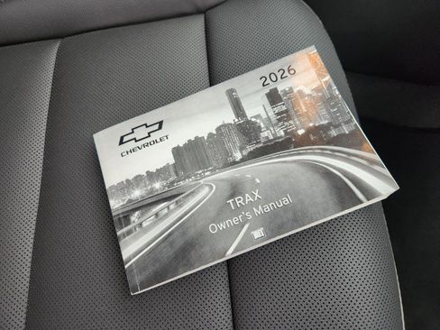 Used 2026 Chevrolet Trax ACTIV w/ Sunroof Package image 14