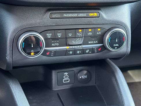 New 2024 Ford Escape ST-Line AWD/4WD image 19