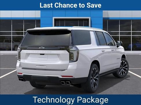 New 2025 Chevrolet Suburban High Country AWD/4WD image 4