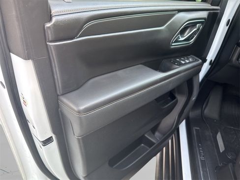 Used 2021 GMC Yukon AT4 w/ Technology Package image 23