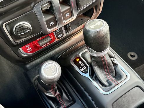 Used 2021 Jeep Wrangler Rubicon image 18