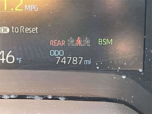 Used 2020 Toyota Corolla XSE image 23