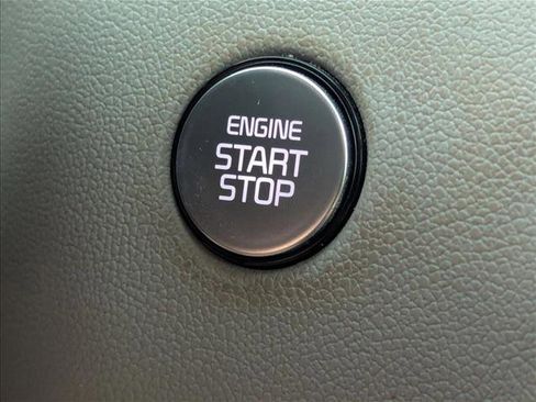 Used 2023 Kia Sorento EX w/ Panoramic Sunroof Package image 8