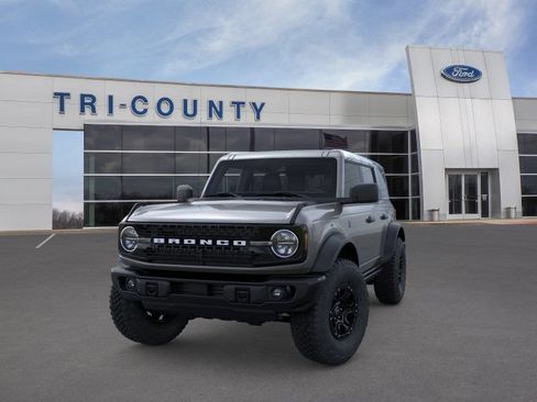 New 2026 Ford Bronco Big Bend w/ Black Diamond Package AWD/4WD image 2