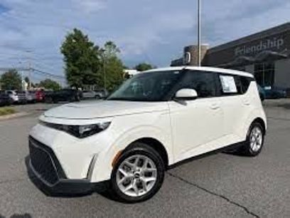 Certified 2023 Kia Soul LX w/ Option Group 015