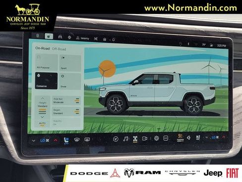 Used 2022 Rivian R1T Adventure AWD/4WD image 12