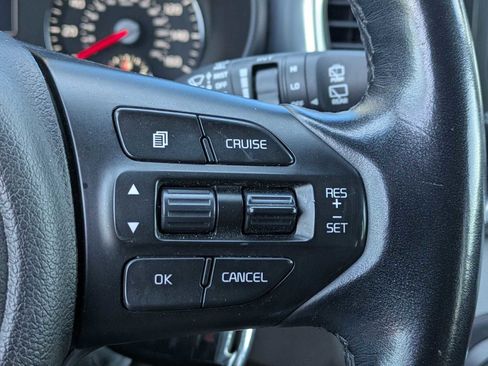 Used 2016 Kia Sorento EX image 23