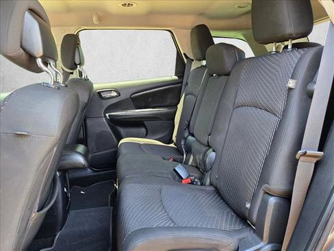 Used 2015 Dodge Journey American Value Package w/ Flexible Seating Group FWD image 15