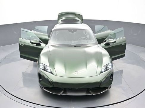 Certified 2025 Porsche Taycan Turbo S AWD/4WD image 33