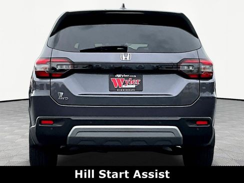 Used 2025 Honda Pilot EX-L image 5