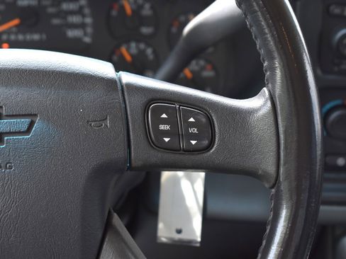 Used 2006 Chevrolet Silverado 2500 W/T AWD/4WD image 16
