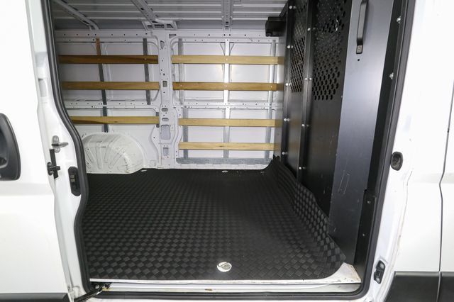Used 2025 RAM ProMaster 2500 w/ U-Haul Equipment Group FWD image 17