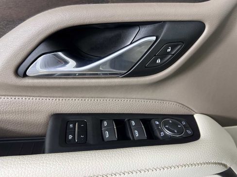 Used 2021 GMC Yukon Denali w/ Denali Premium Package RWD image 22