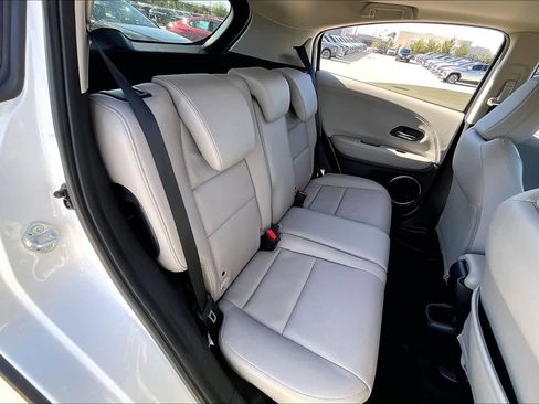 Used 2022 Honda HR-V EX-L image 18