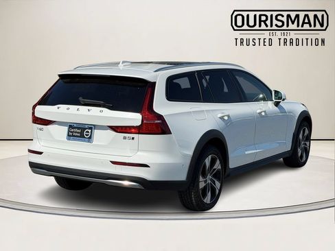 Used 2024 Volvo V60 B5 Cross Country Plus AWD/4WD image 5