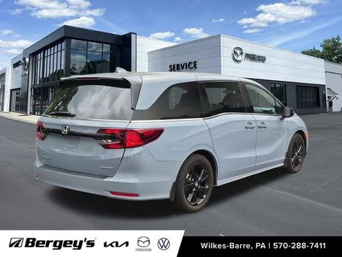 Used 2023 Honda Odyssey Sport image 6