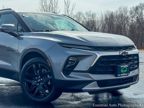 Certified 2023 Chevrolet Blazer LT image 2