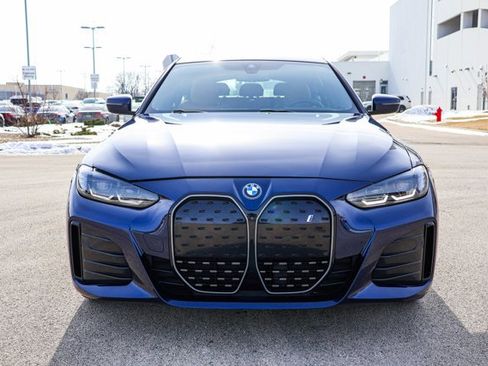 Used 2022 BMW i4 eDrive40 w/ M Sport Package image 2
