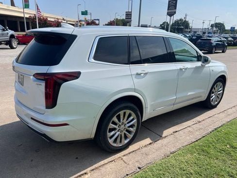 Used 2020 Cadillac XT6 Premium Luxury AWD/4WD image 4
