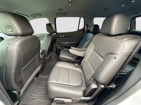 Used 2023 GMC Acadia SLT image 26