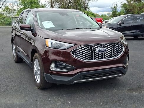 Certified 2024 Ford Edge SEL w/ Convenience Package AWD/4WD image 2