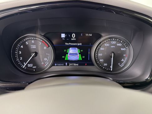 Used 2024 Cadillac XT6 Premium Luxury w/ Technology Package FWD image 23