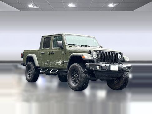 Used 2022 Jeep Gladiator Willys image 6