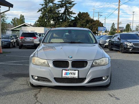 Used 2011 BMW 328i xDrive Sedan AWD/4WD image 8