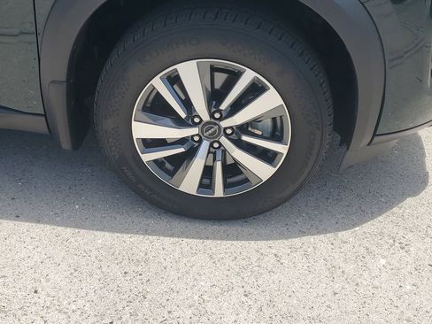 Certified 2024 Nissan Pathfinder SL FWD image 12