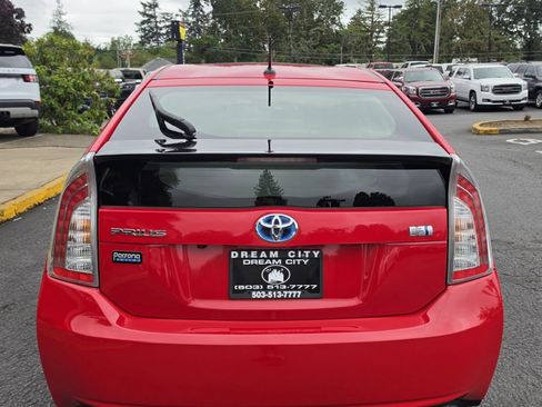 Used 2015 Toyota Prius Persona Series FWD image 8