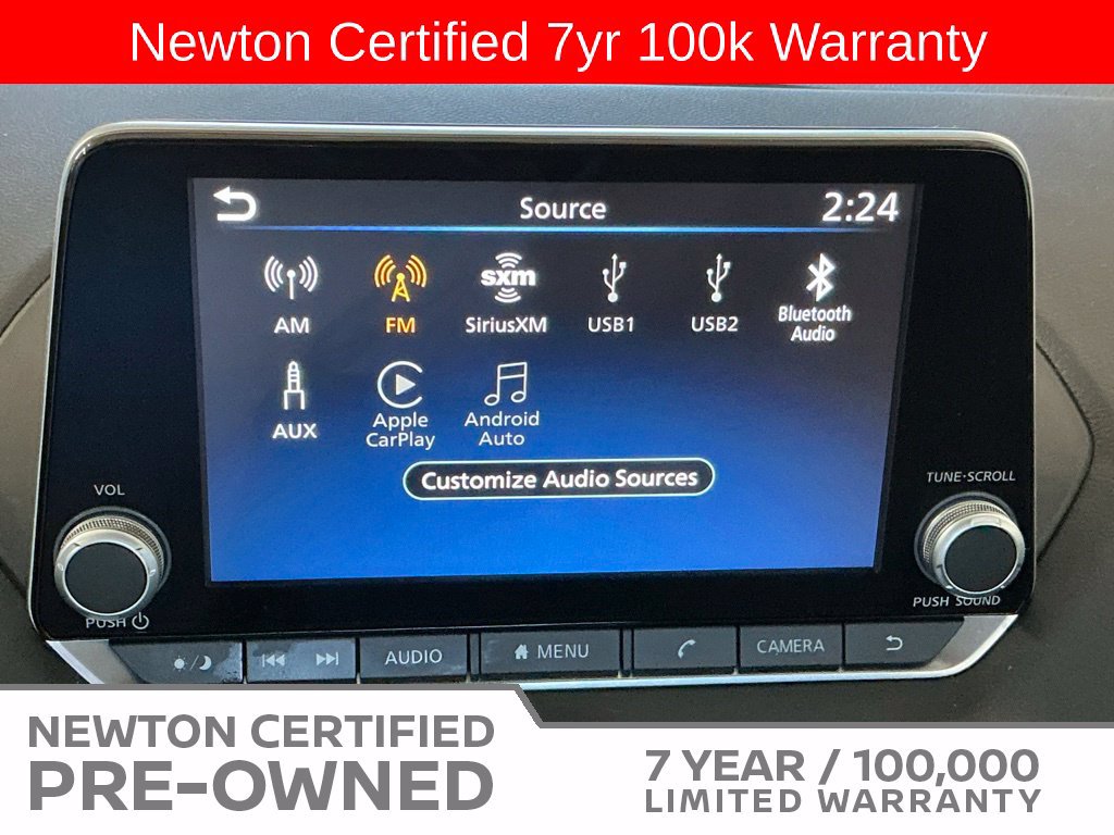 Used 2025 Nissan Sentra SV FWD image 24