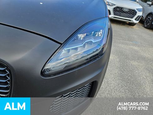 Used 2020 Jaguar E-PACE R-Dynamic SE image 22