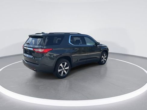 Used 2020 Chevrolet Traverse LT w/ LT Premium Package FWD image 7