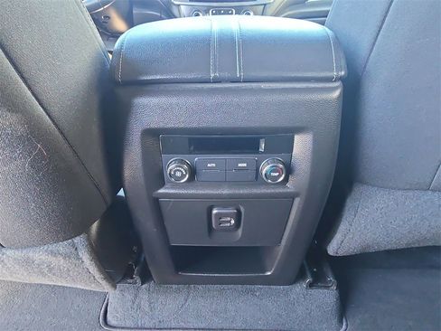 Certified 2023 Chevrolet Traverse LT image 22