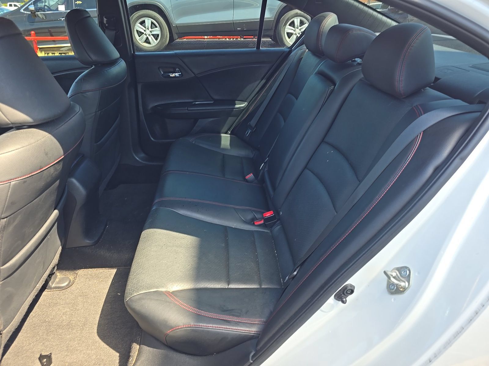 Used 2017 Honda Accord Sport Special Edition image 6