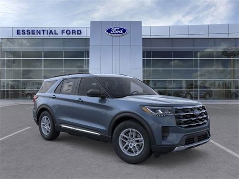 New 2025 Ford Explorer Active image 7