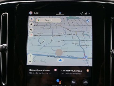 New 2026 Volvo XC40 B5 Ultra w/ Protection Package Premier image 13