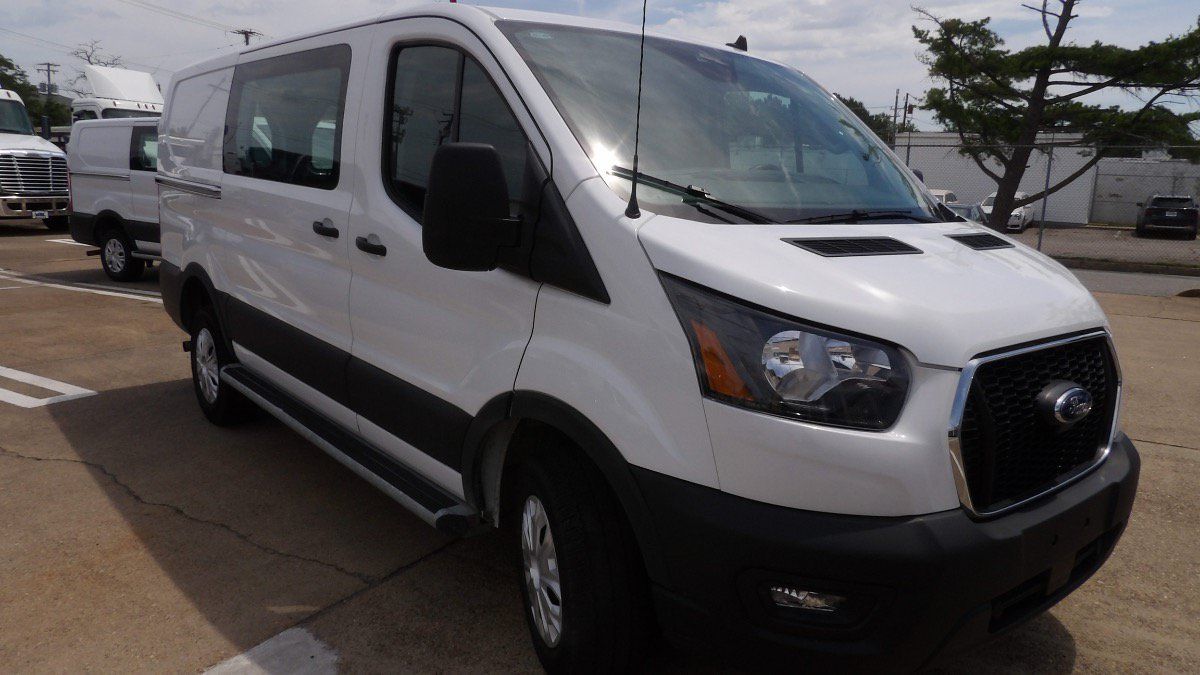 Used 2025 Ford Transit 250 Low Roof w/ Exterior Upgrade Package RWD image 1