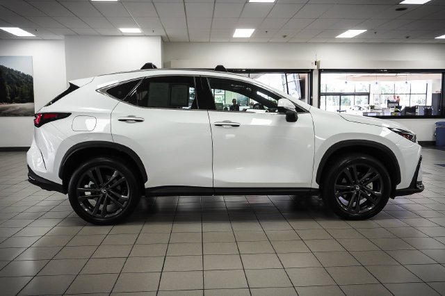 Used 2026 Lexus NX 450h+ AWD w/ Luxury Package image 5