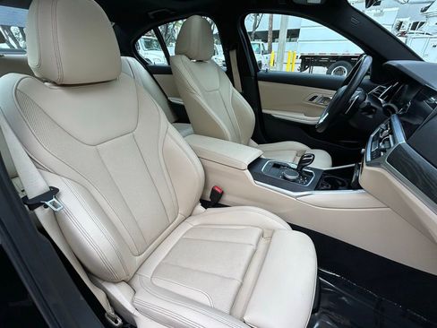 Used 2022 BMW 330i Sedan w/ Driving Assistance Package RWD image 35