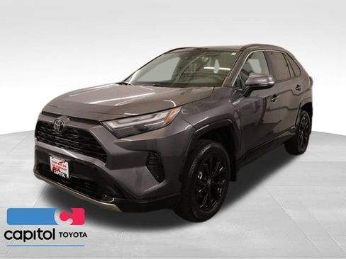 Certified 2025 Toyota RAV4 SE w/ Convenience Package AWD/4WD image 6