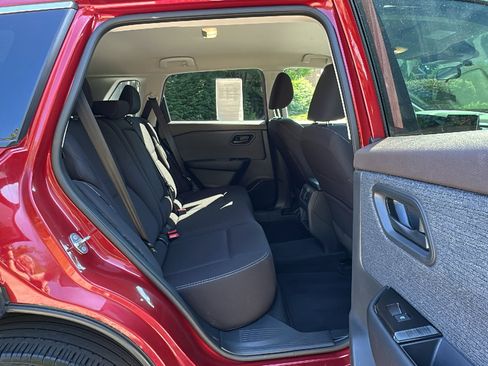 Certified 2023 Nissan Rogue S image 22