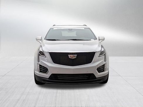 Certified 2024 Cadillac XT5 Sportv w/ LPO, Floor Liner Package AWD/4WD image 2